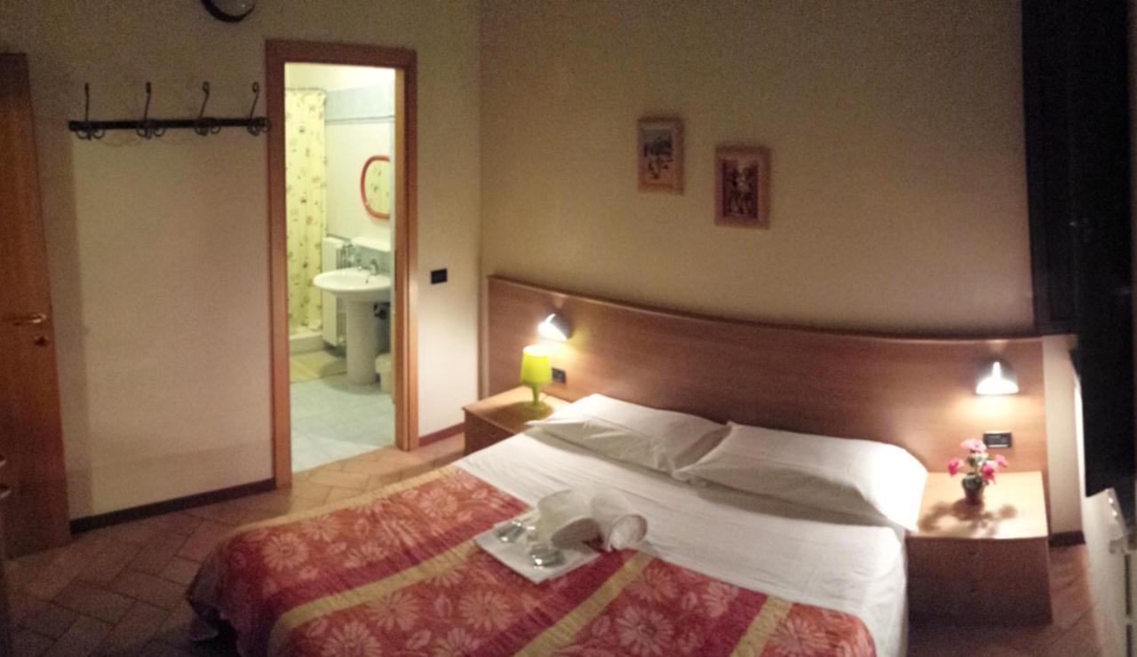 Fattoria Il Poggio Villa ซาน เฟลิชิอาโน ภายนอก รูปภาพ